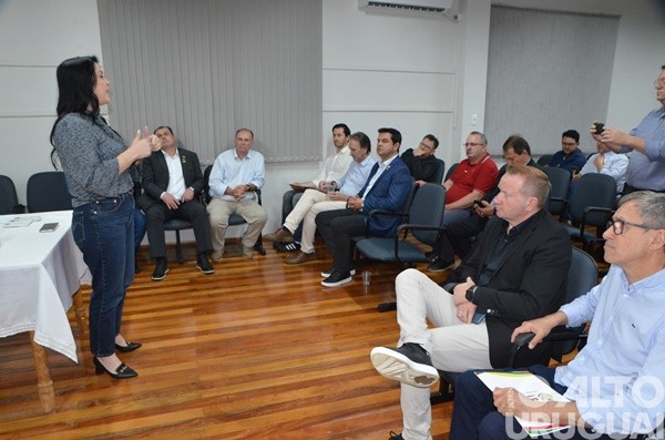 Amng realiza reunião de prefeitos durante Festiplan em Planalto