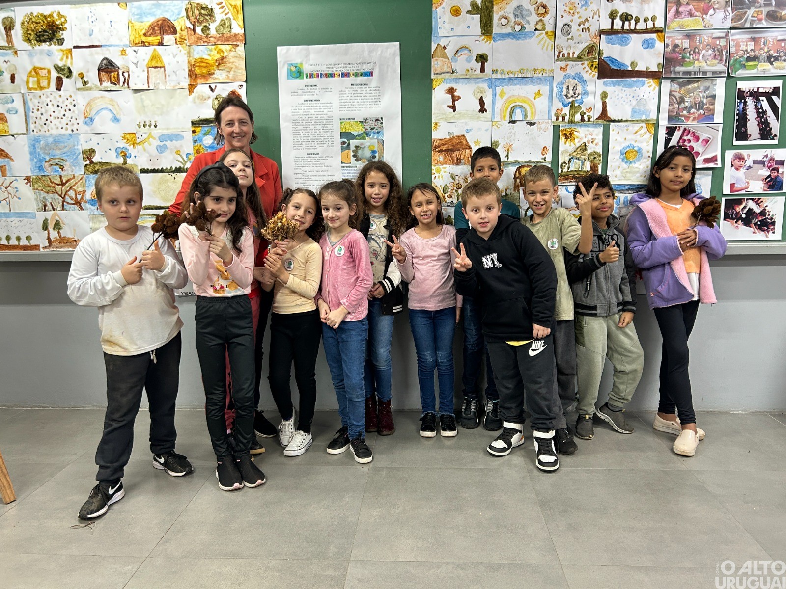 Mostra científica promove incentivo à pesquisa em FW