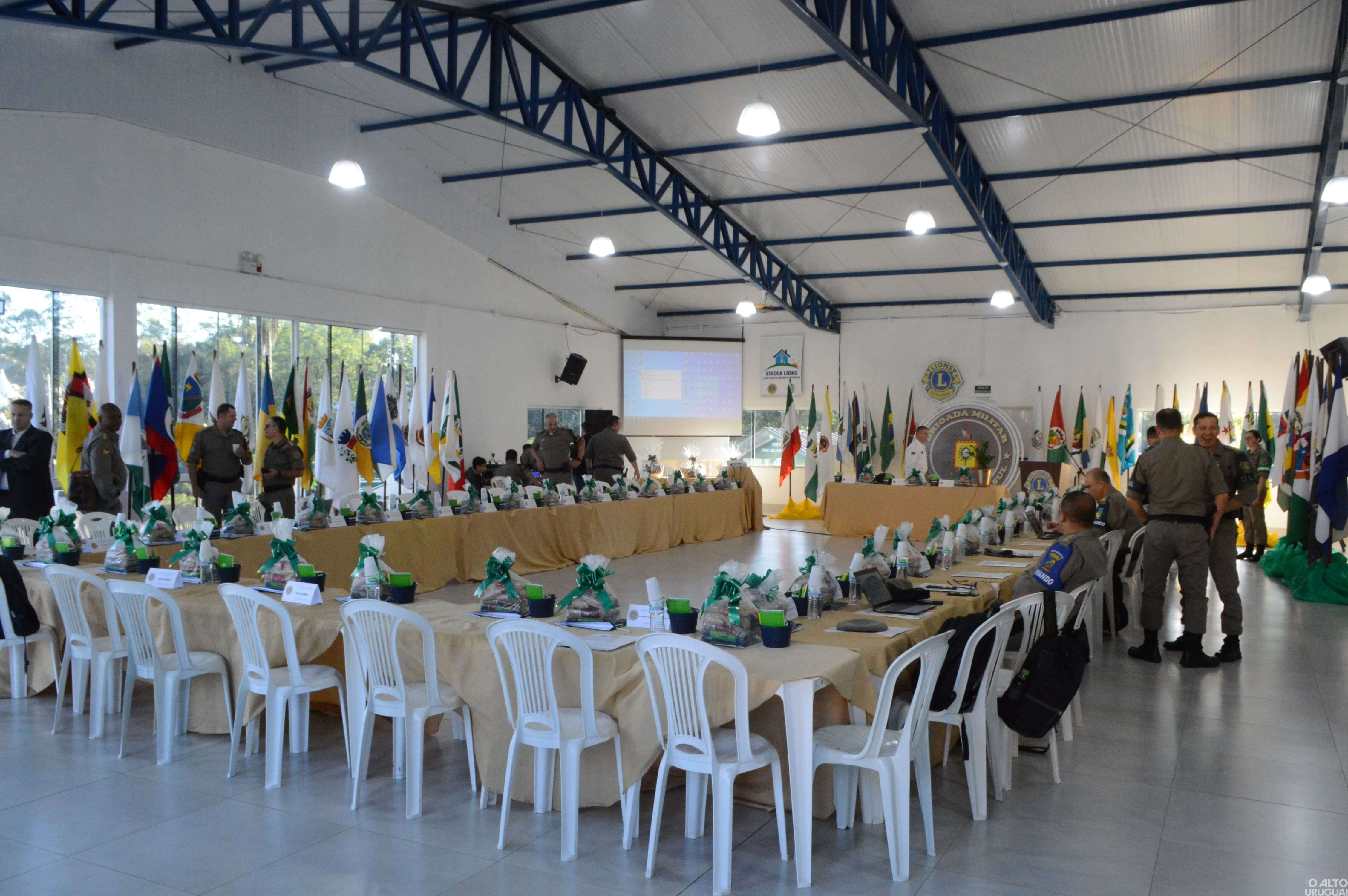 Comando-Geral da BM realiza reunião na Expofred