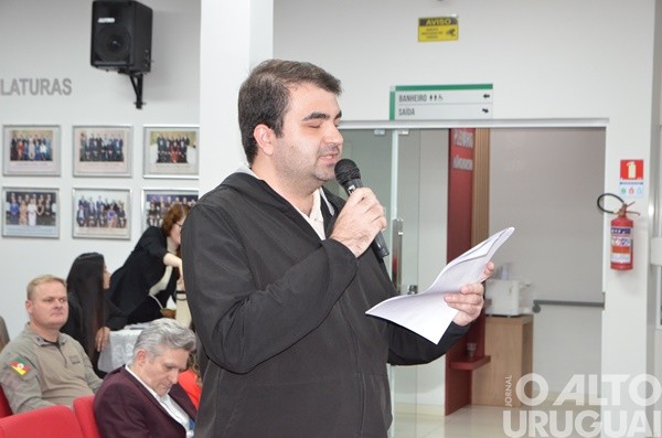 Audiência discute novo sistema de estacionamento rotativo em FW