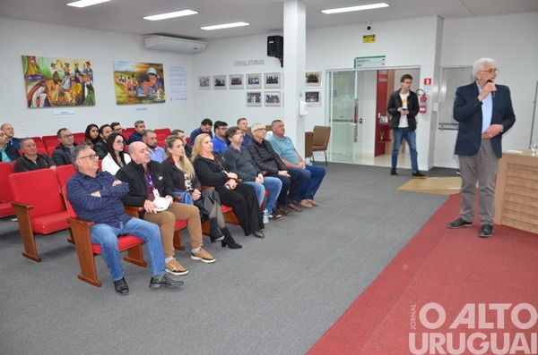 Obras do esgotamento sanitário de FW começam em setembro