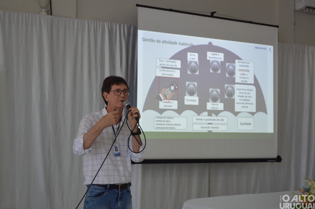 Sétimo Seminário Regional da Suinocultura é realizado em Vista Alegre