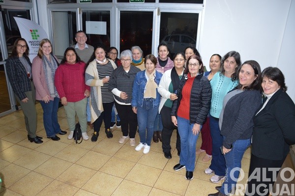 IFFar-FW inicia curso para produtoras de derivados do leite