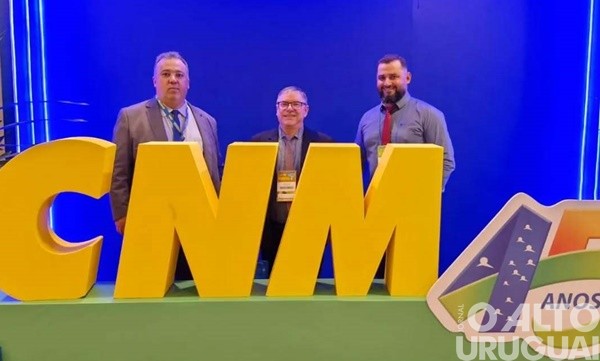 Executivo participa da Marcha dos Prefeitos em defesa dos municípios