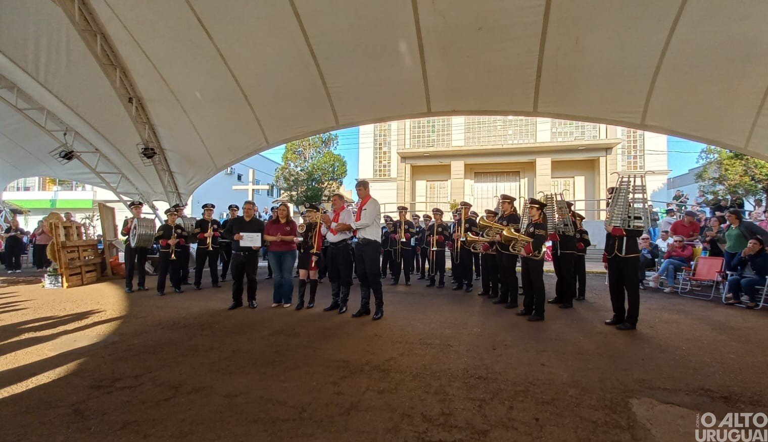 Taquaruçu do Sul: encontro Municipal de Bandas Marciais reúne grupos da região