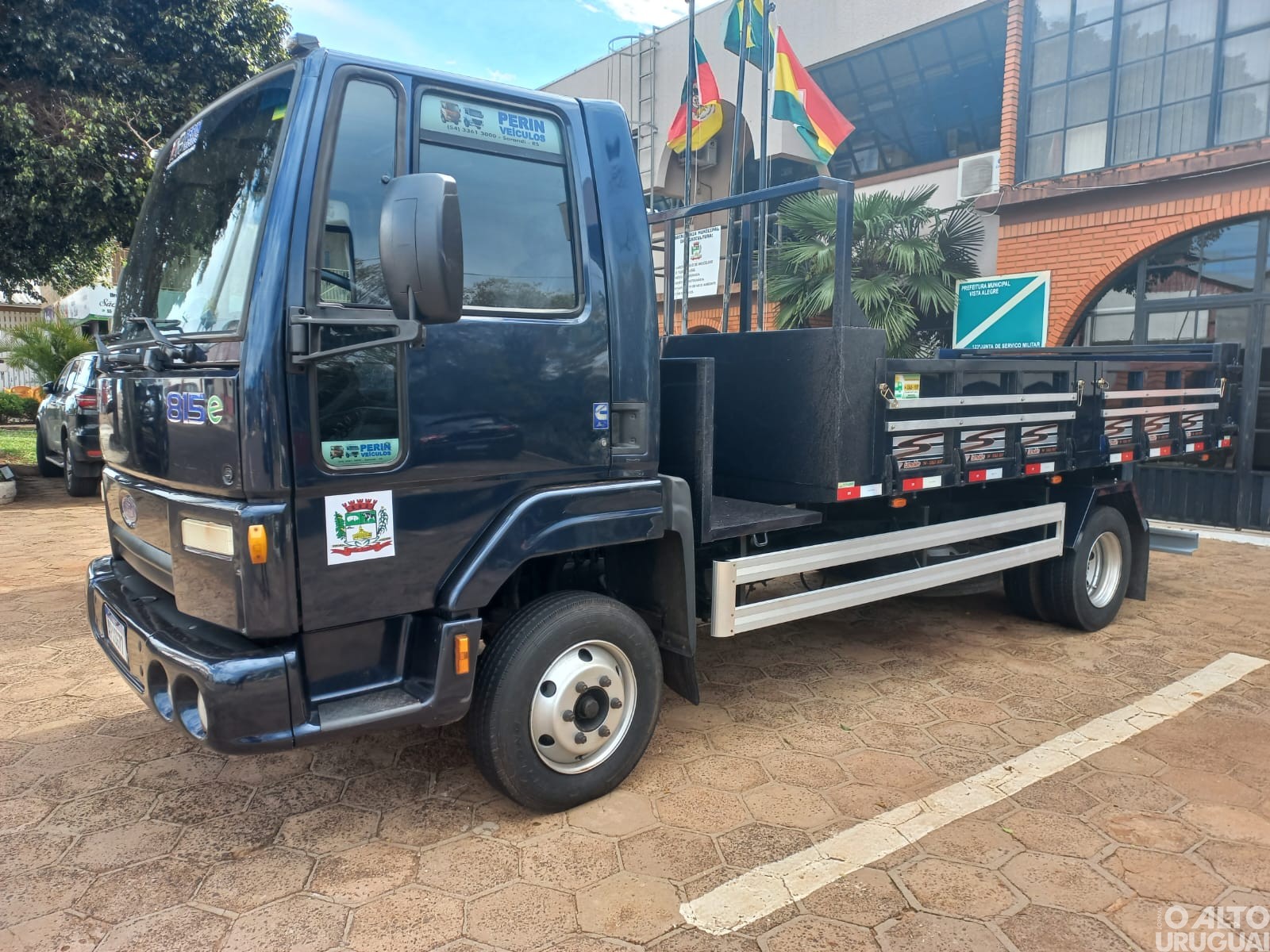 Vista Alegre investe em caminhão caçamba para serviços urbanos