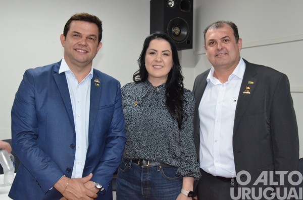 Amng realiza reunião de prefeitos durante Festiplan em Planalto