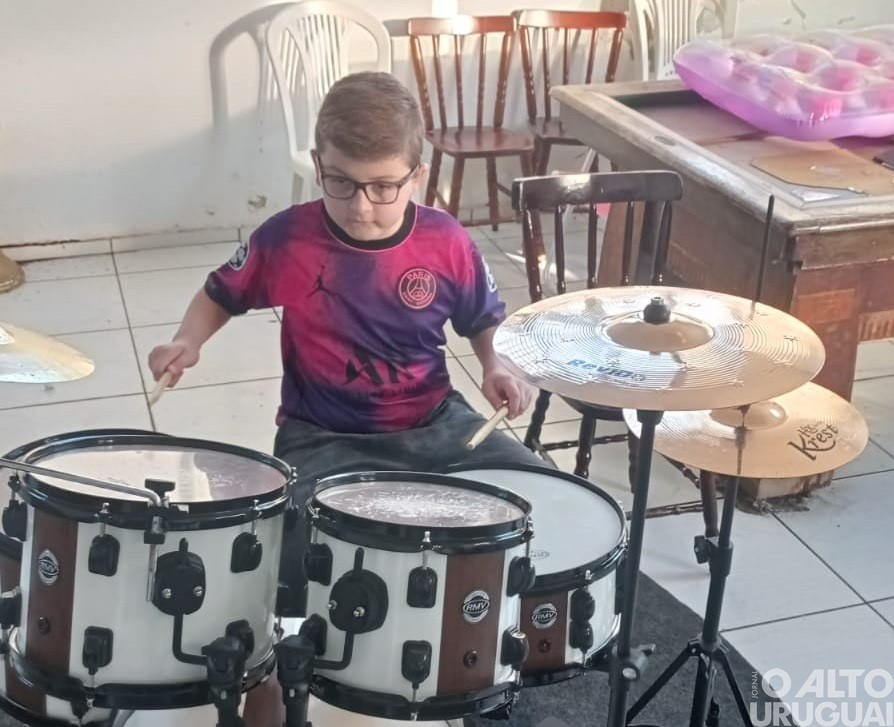 Assistência Social de Iraí promove oficinas de bateria