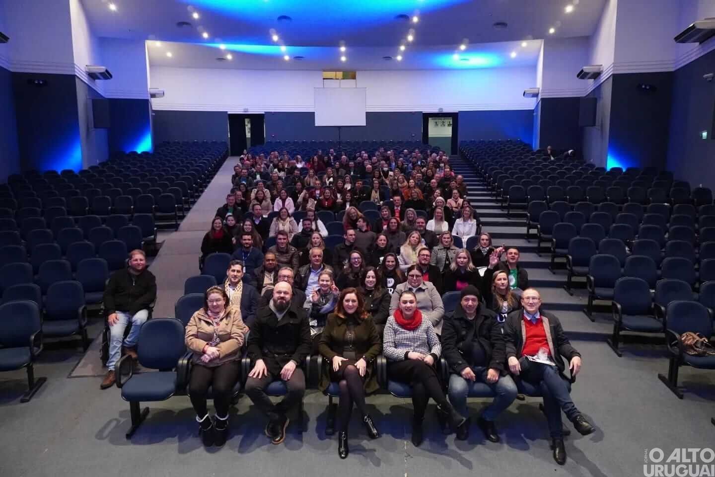 URI/FW marca aniversário com homenagens aos funcionários