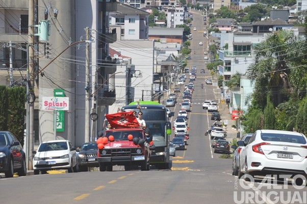 Bandas da Escola Cardeal Roncalli conquistam cinco títulos de campeãs e três de vice-campeãs em SC