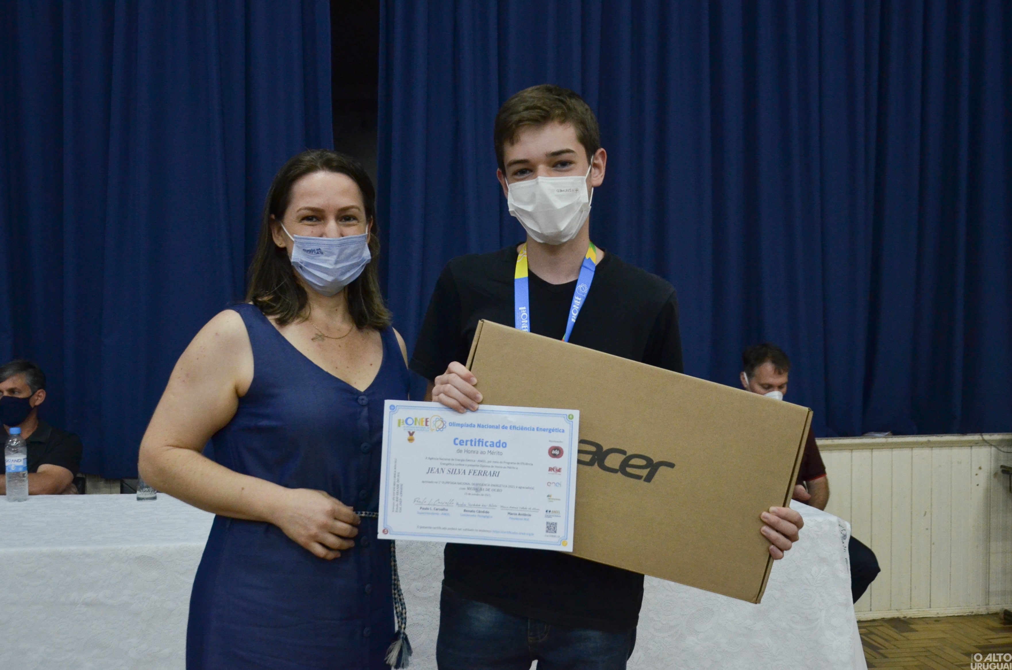 Alunos do Roncalli ganham medalhas de ouro na Olimpíada Nacional de Eficiência Energética