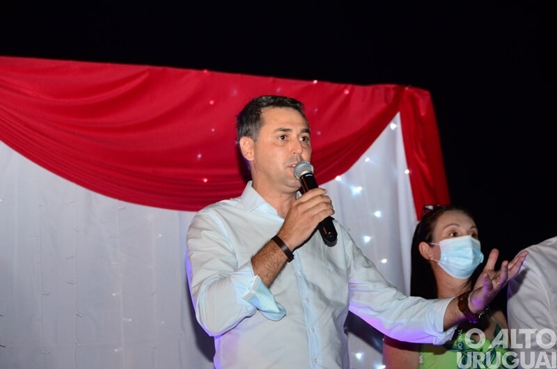 Programação de Natal reúne famílias em Caiçara