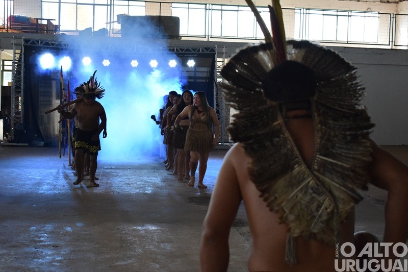 Projeto "O Povo Kaingang" realiza apresentações em municípios da região