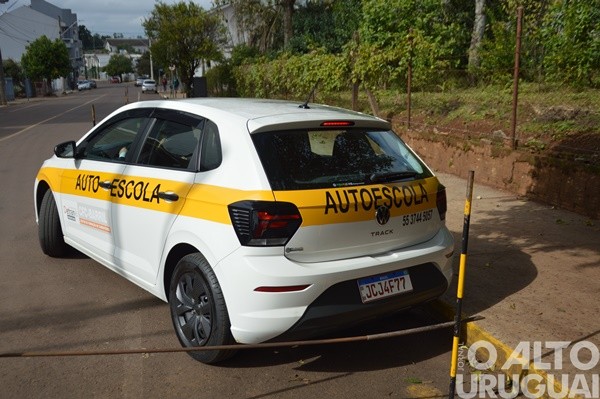 Governo avalia eliminar obrigatoriedade da autoescola para facilitar acesso à CNH
