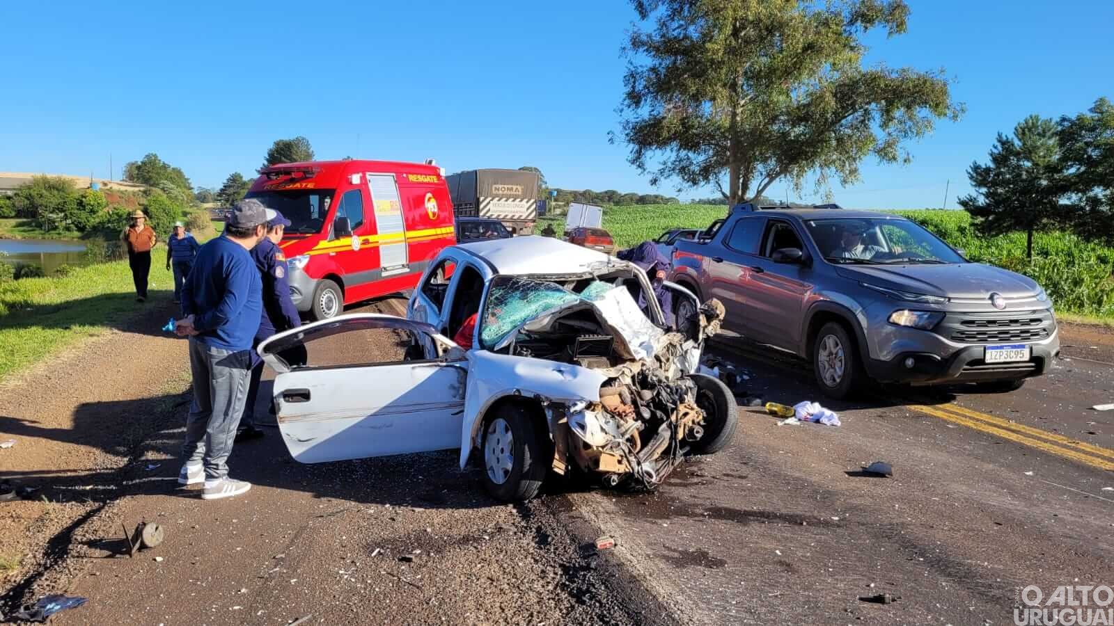 Homem e mulher morrem em acidente na BR-386