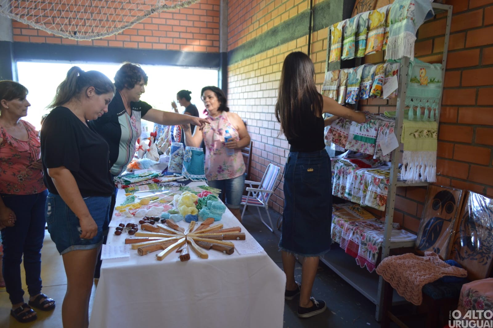 Mulheres da região participam de encontro em Pinheirinho do Vale