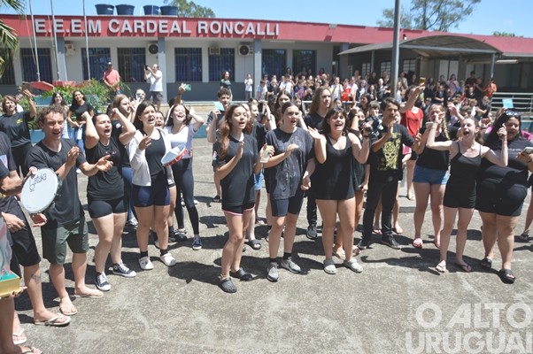 Bandas da Escola Cardeal Roncalli conquistam cinco títulos de campeãs e três de vice-campeãs em SC