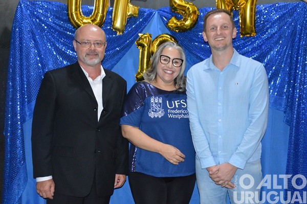Campus UFSM/FW celebra 18 anos de história com homenagens e confraternização