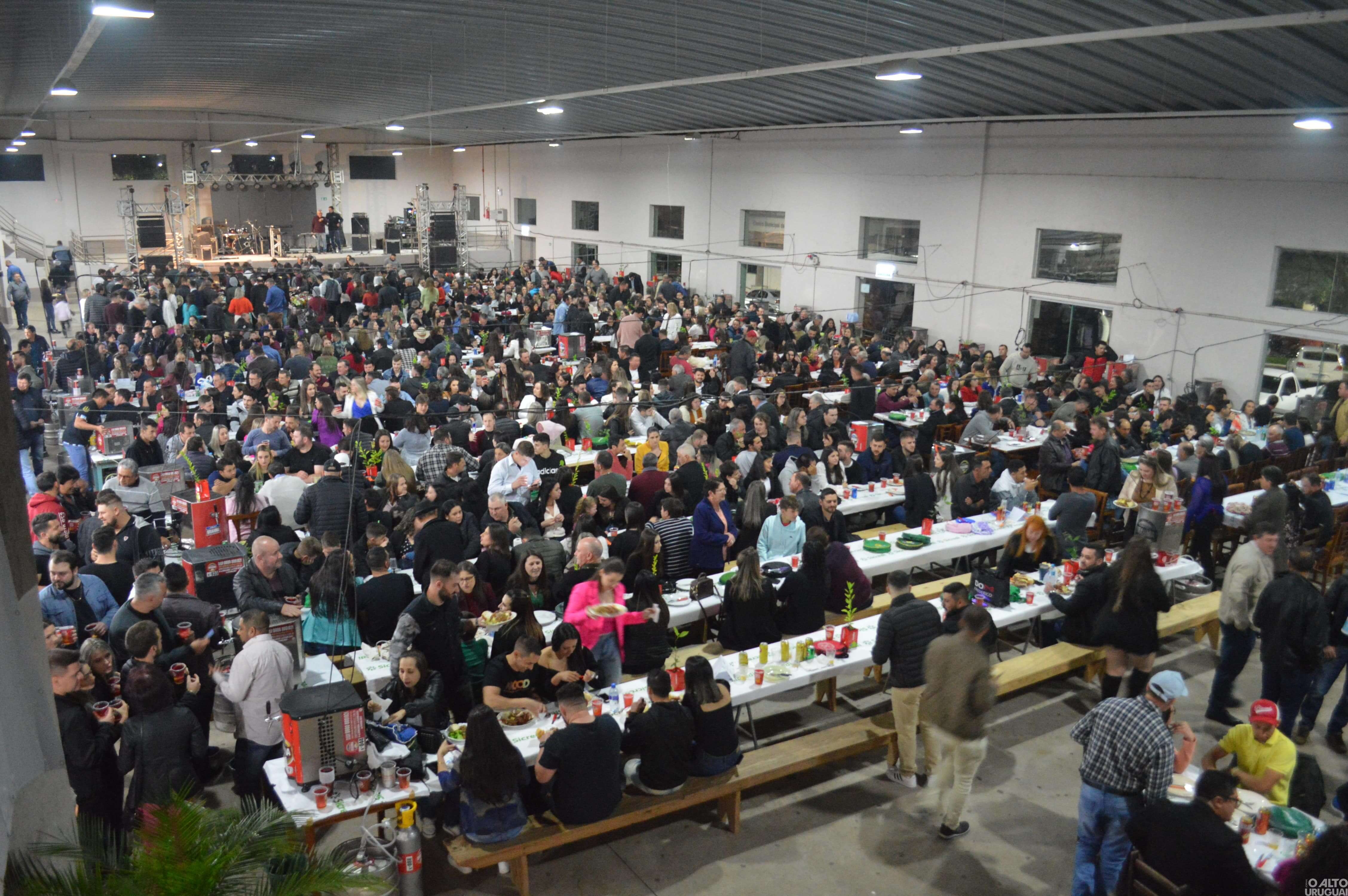 Taquaruçu do Sul: 20ª Festa do Leitão no Rolete reúne um grande público