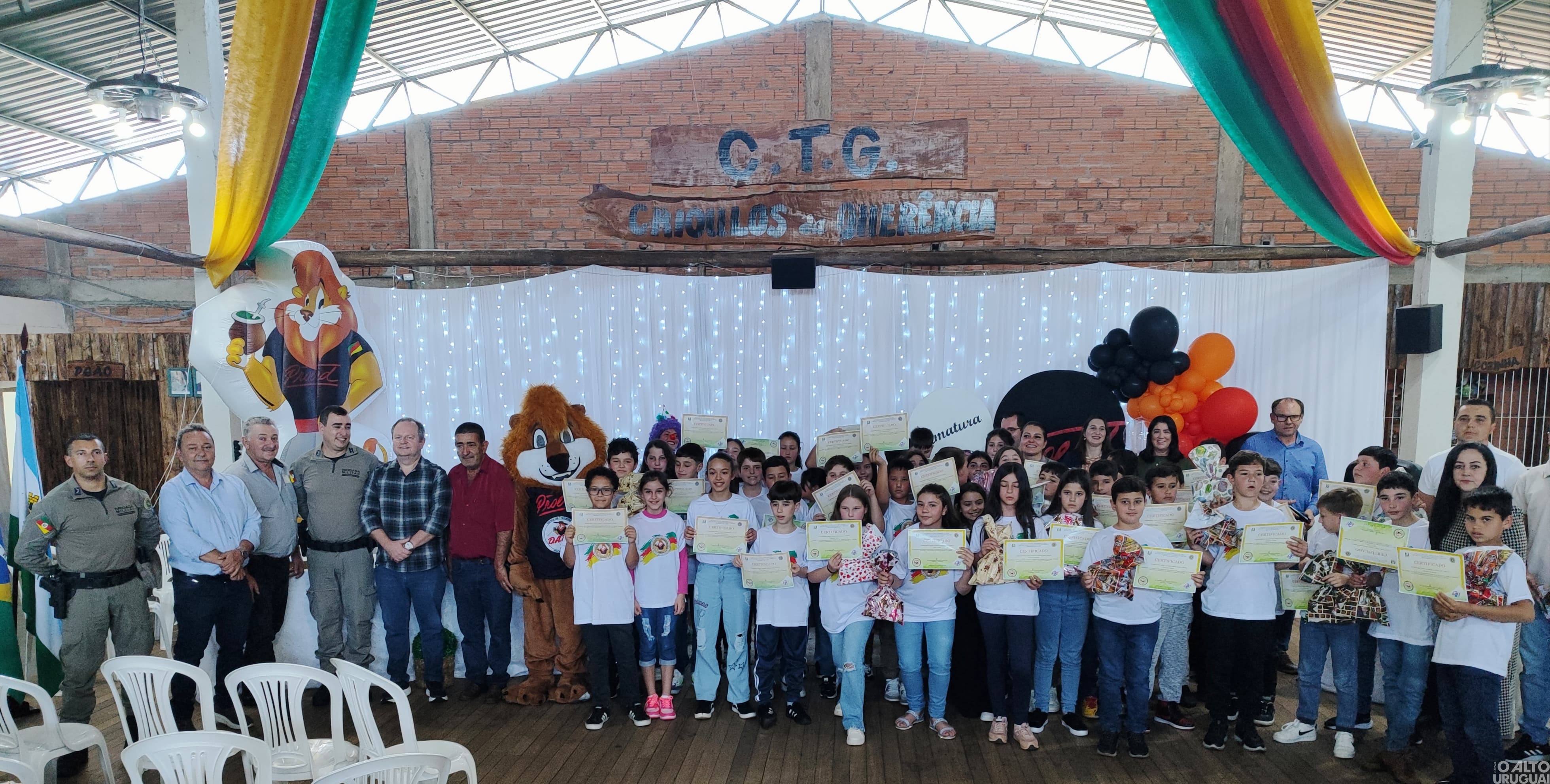 Alunos de Jaboticaba formam-se no Proerd