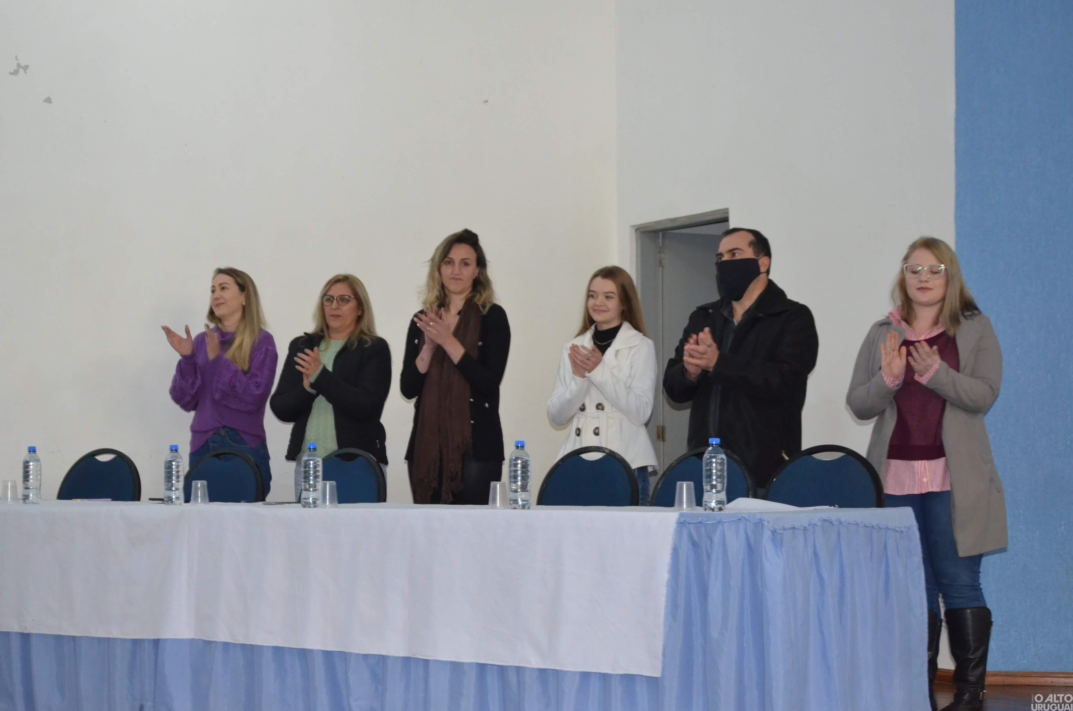 Três estudantes são premiadas na final municipal do Oratória nas Escolas em Rodeio Bonito