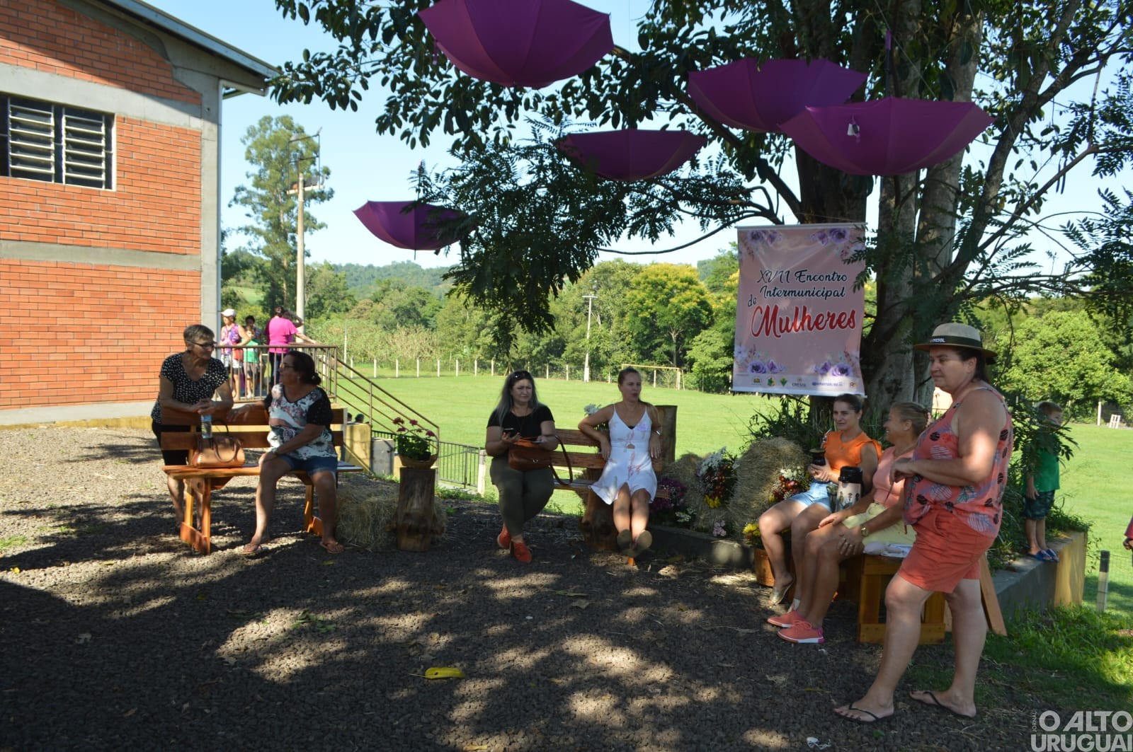 Mulheres da região participam de encontro em Pinheirinho do Vale