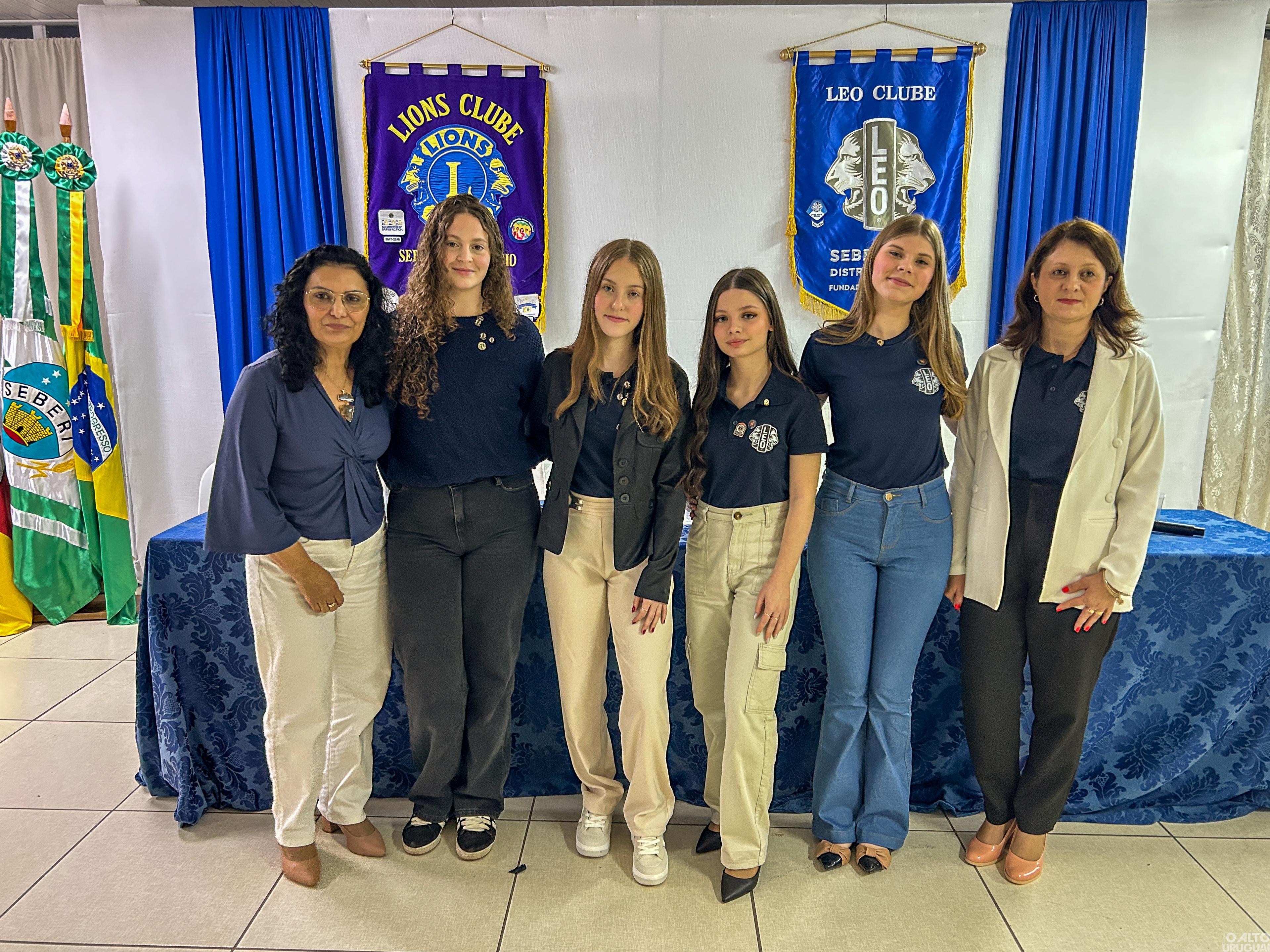 Mariana May Argenta assume a presidência do LEO Clube de Seberi