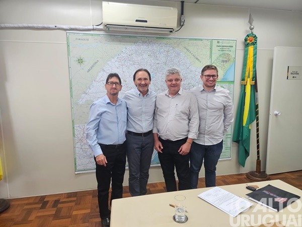 Prefeito de Rodeio Bonito cumpre agenda na capital do Estado