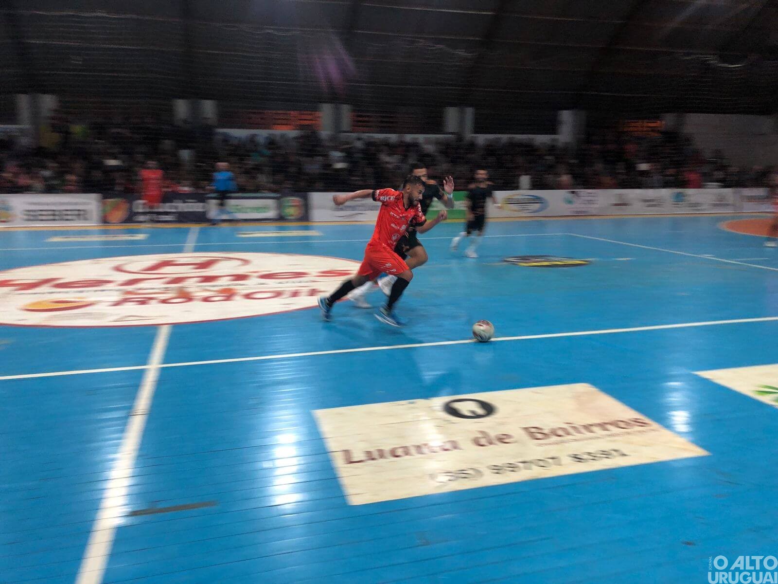 Afucs derrota o Atlec e abre vantagem