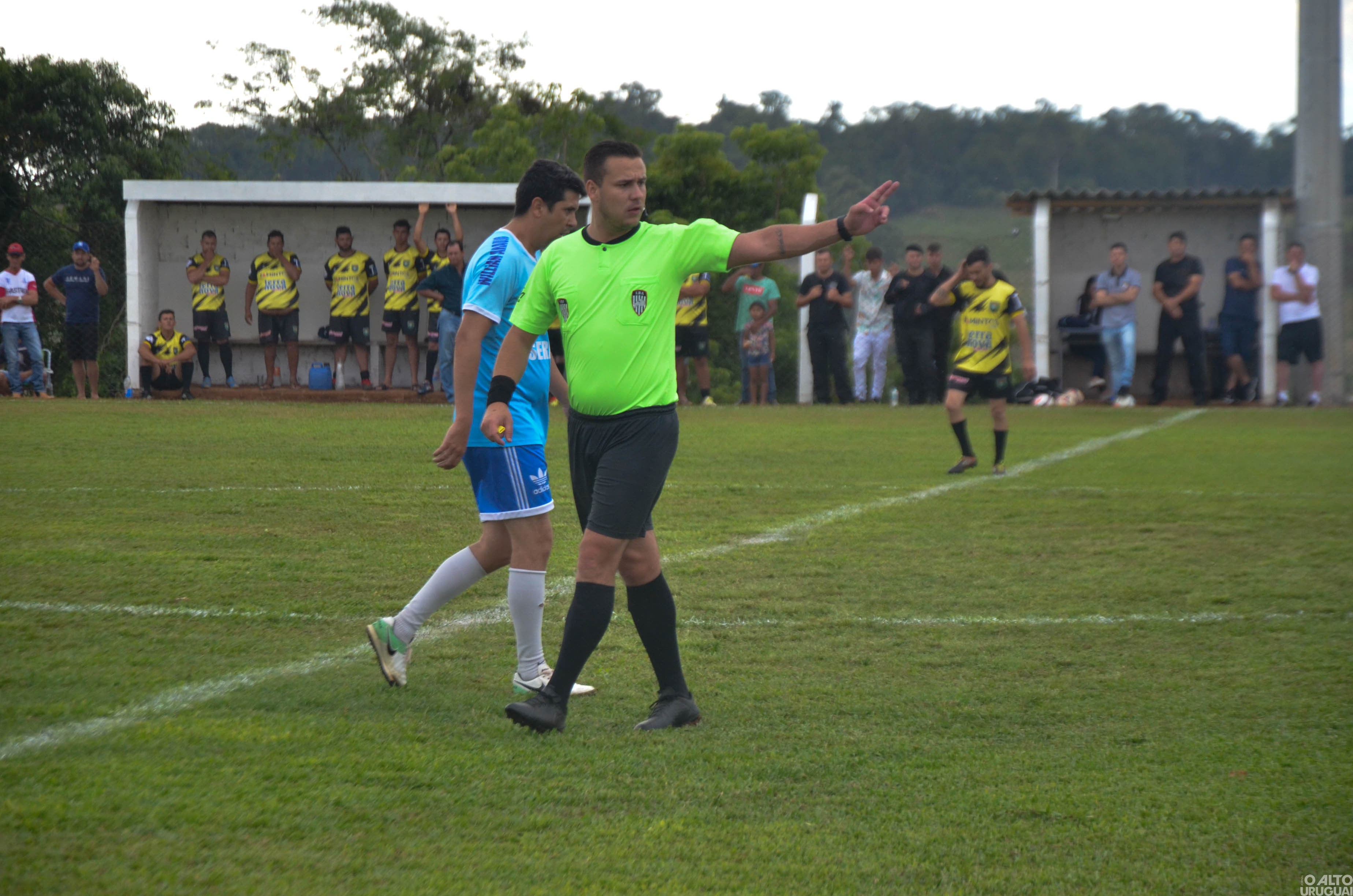Caiçara: Nacional e Serrano vencem campeonato municipal