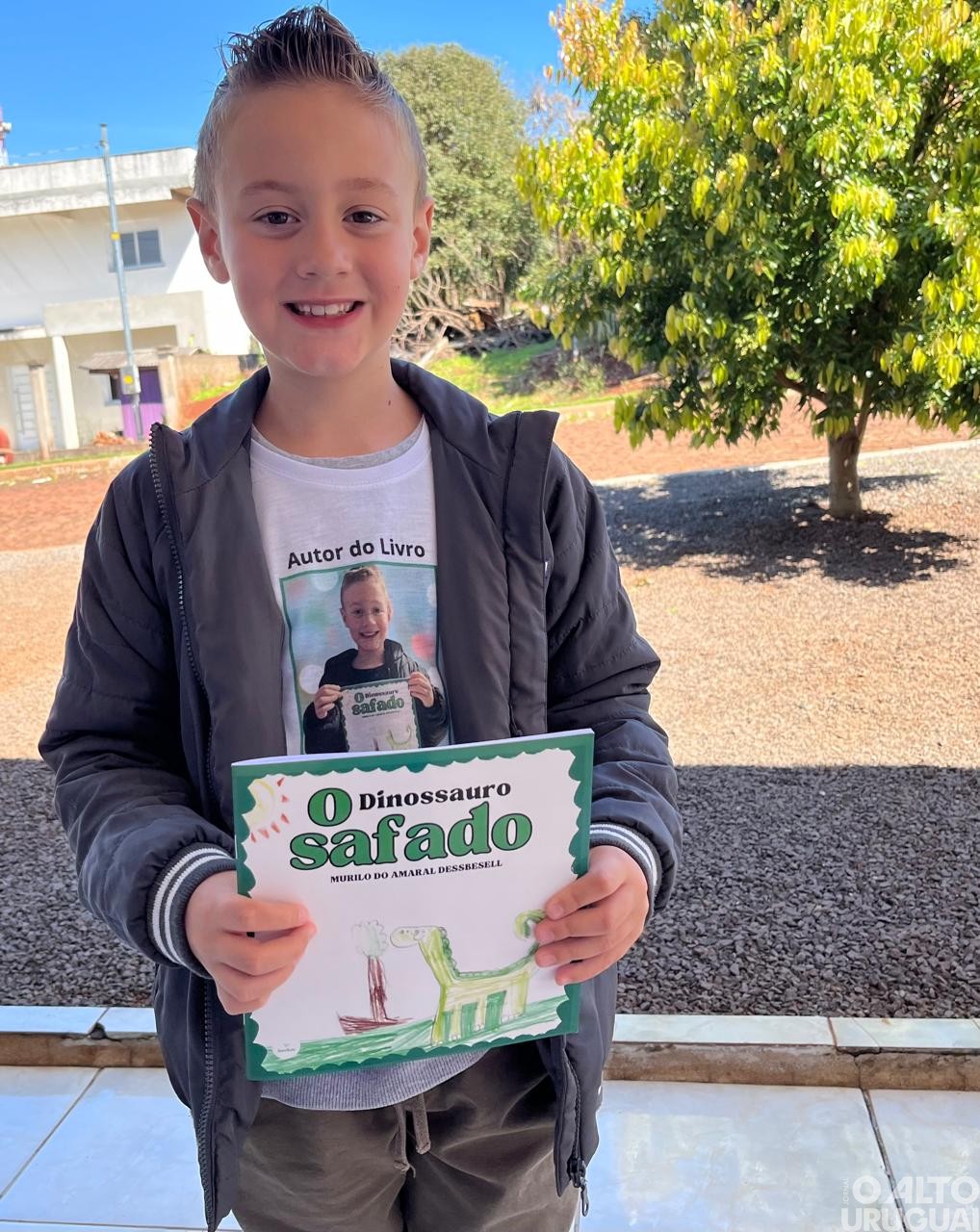 Murilo Amaral Dessbesell publica seu primeiro livro aos sete anos