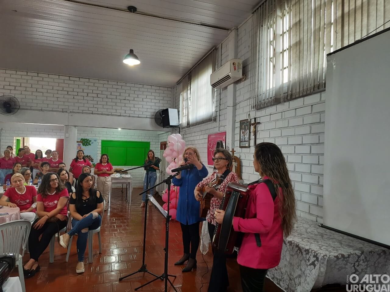 Chá da Liga reúne mulheres em Rodeio Bonito