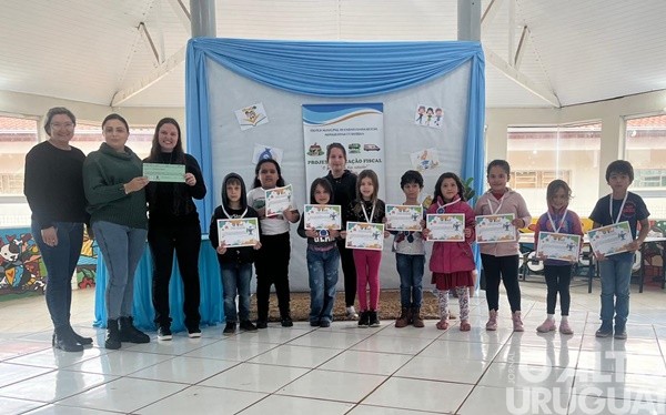 Alunos de Dois Irmãos das Missões são premiados em concurso