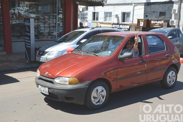 Bandas da Escola Cardeal Roncalli conquistam cinco títulos de campeãs e três de vice-campeãs em SC
