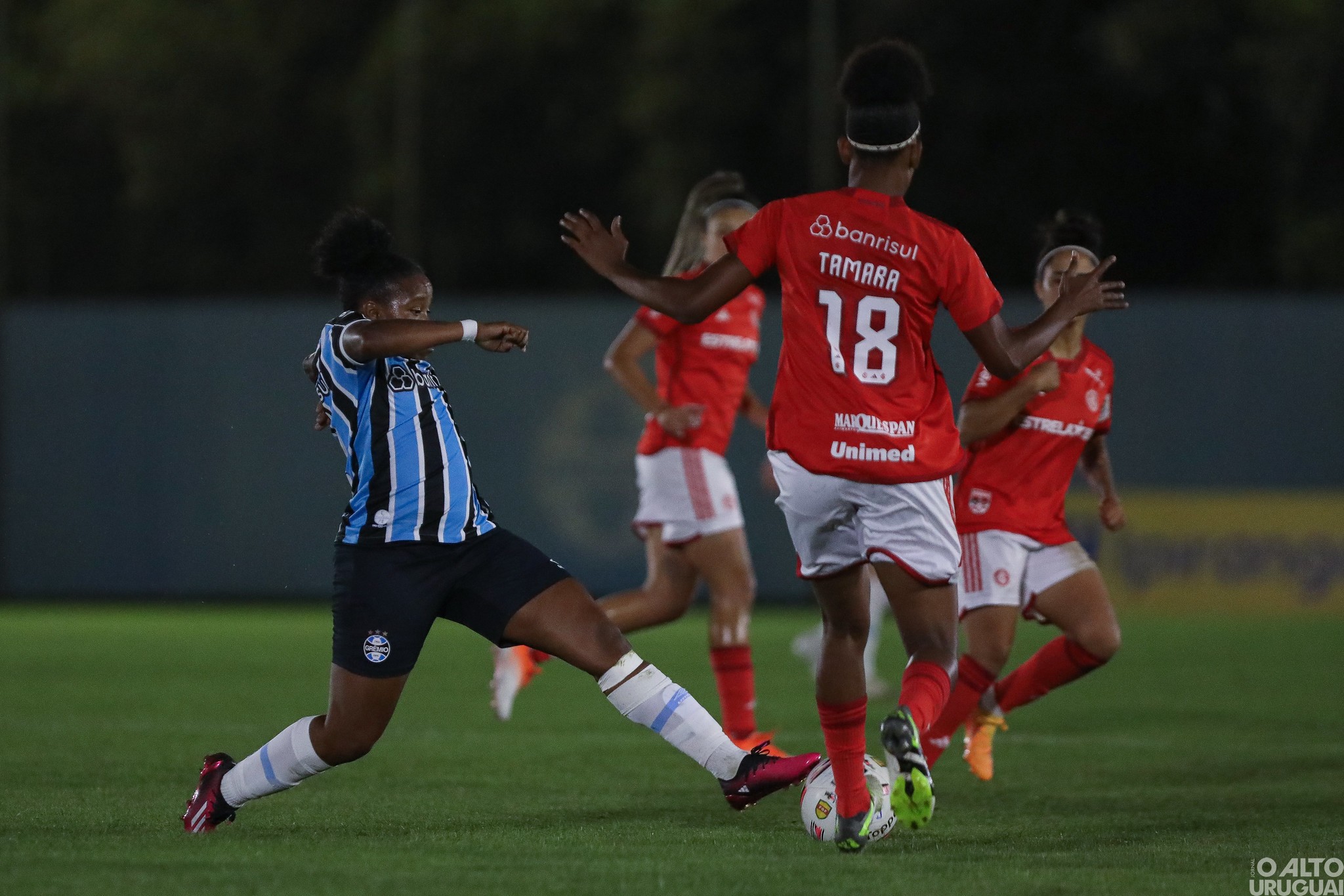 Dupla gre-nal feminina disputa o título pela sétima vez consecutiva