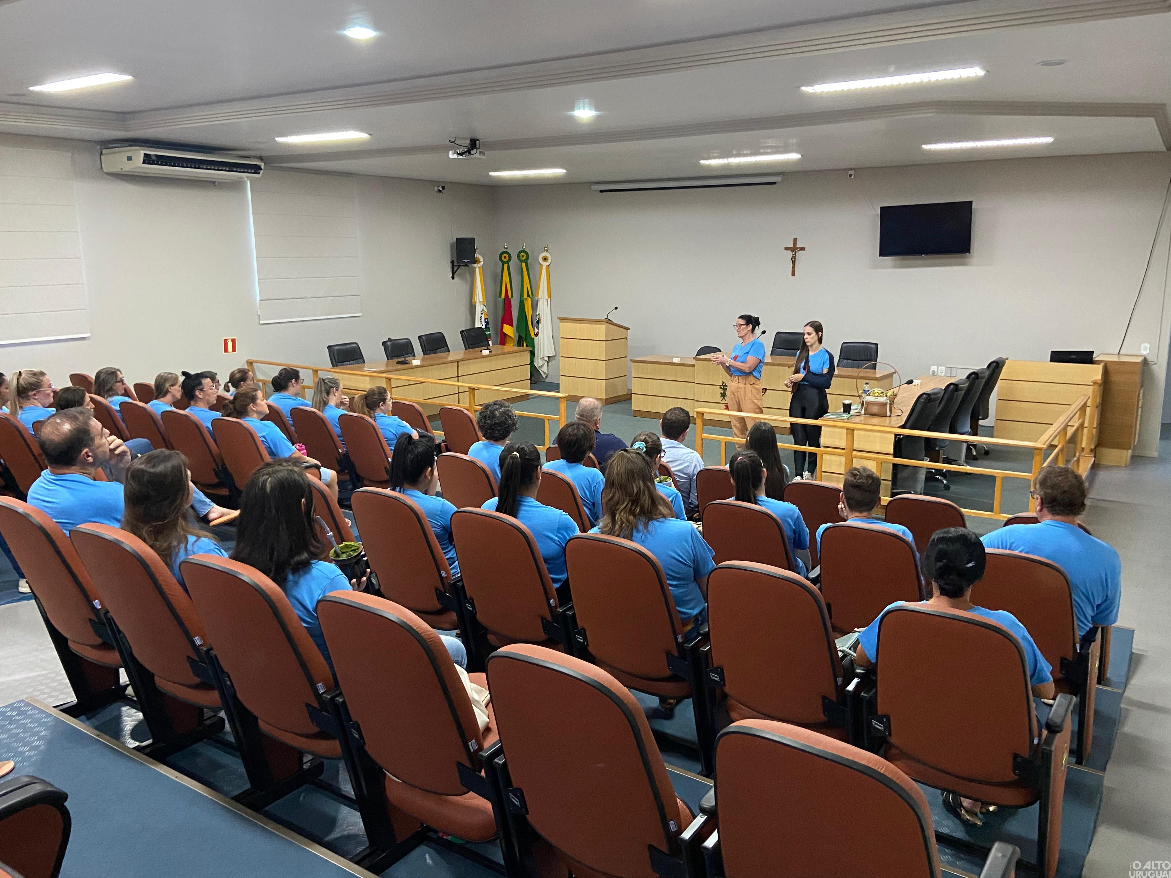 Administração de Erval Seco dá início a ciclo de encontros com servidores municipais