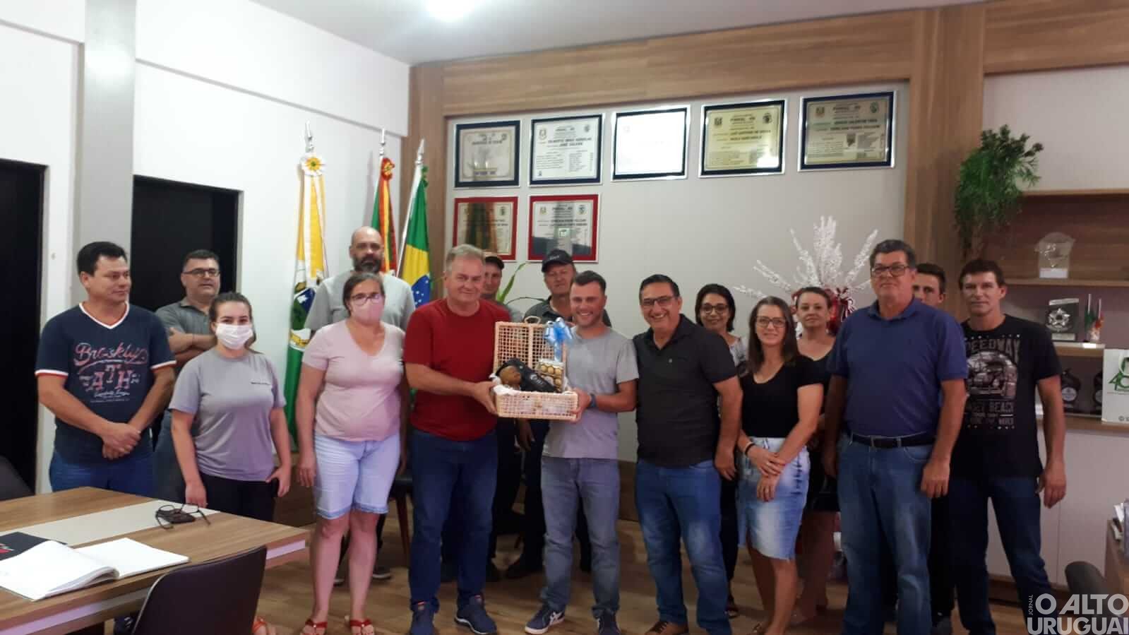 Vice-prefeito de Pinhal comanda Poder Executivo até dia 22