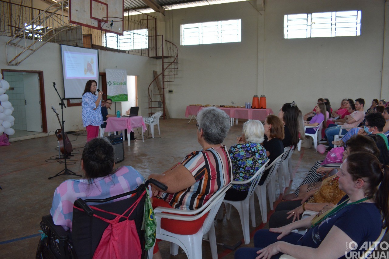 Secretaria da Saúde de FW promove ação de prevenção para mulheres