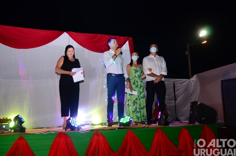 Programação de Natal reúne famílias em Caiçara