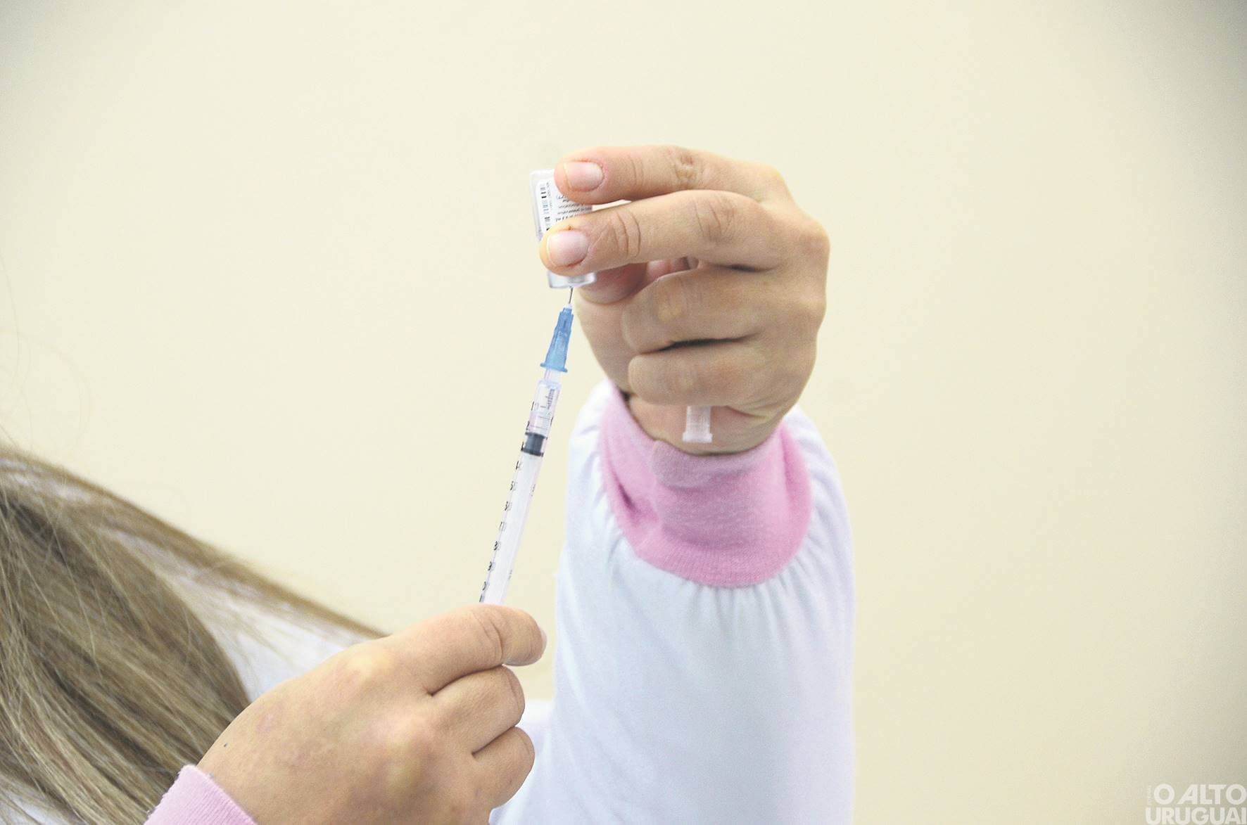 Governo do RS distribui mais de 152 mil doses de vacinas nesta quarta-feira