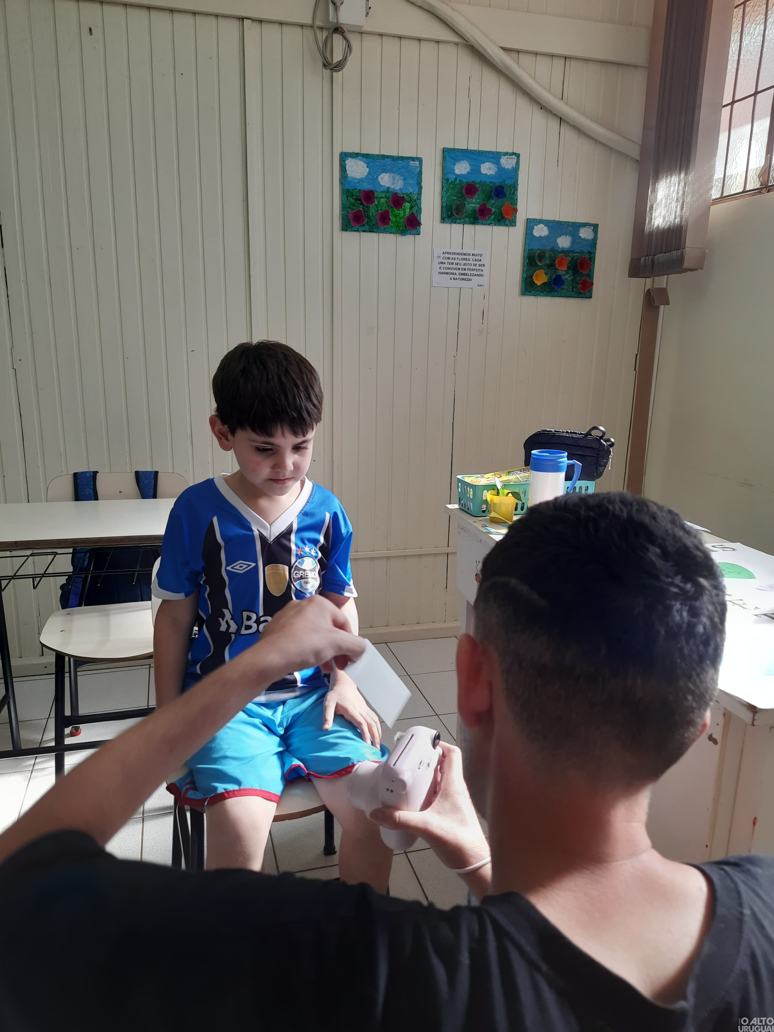 Alunos da Apae-FW transformam a fotografia em arte e conexão