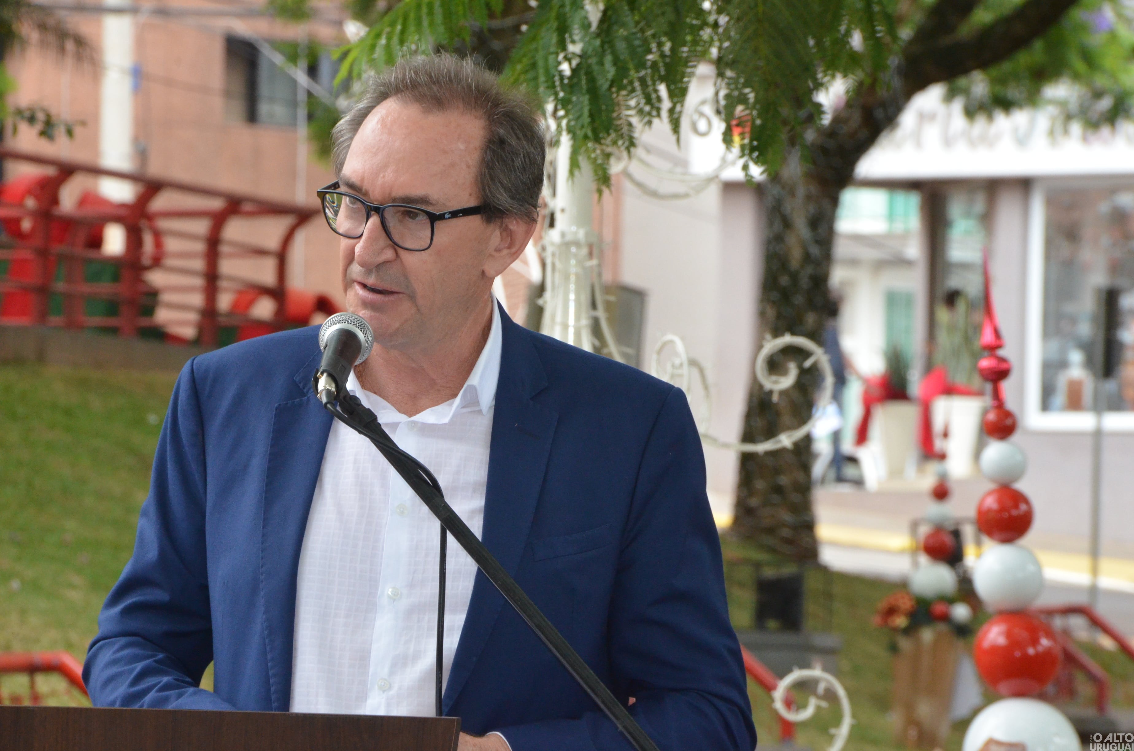 37º BPM realiza cerimônia de entrega de comendas a homenageados