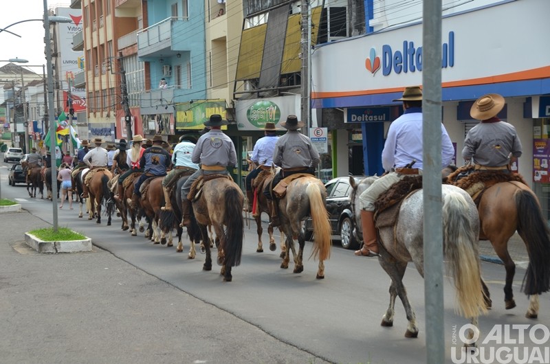 CTG Rodeio da Querência faz programação em homenagem ao Dia do Gaúcho