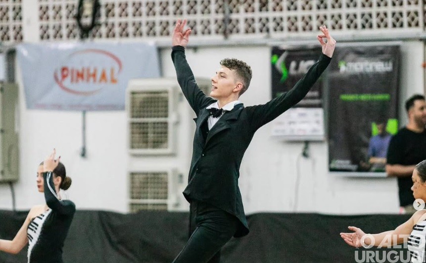 Bernardo Folle Sponchiado conquista título de Campeão Brasileiro de Patinação