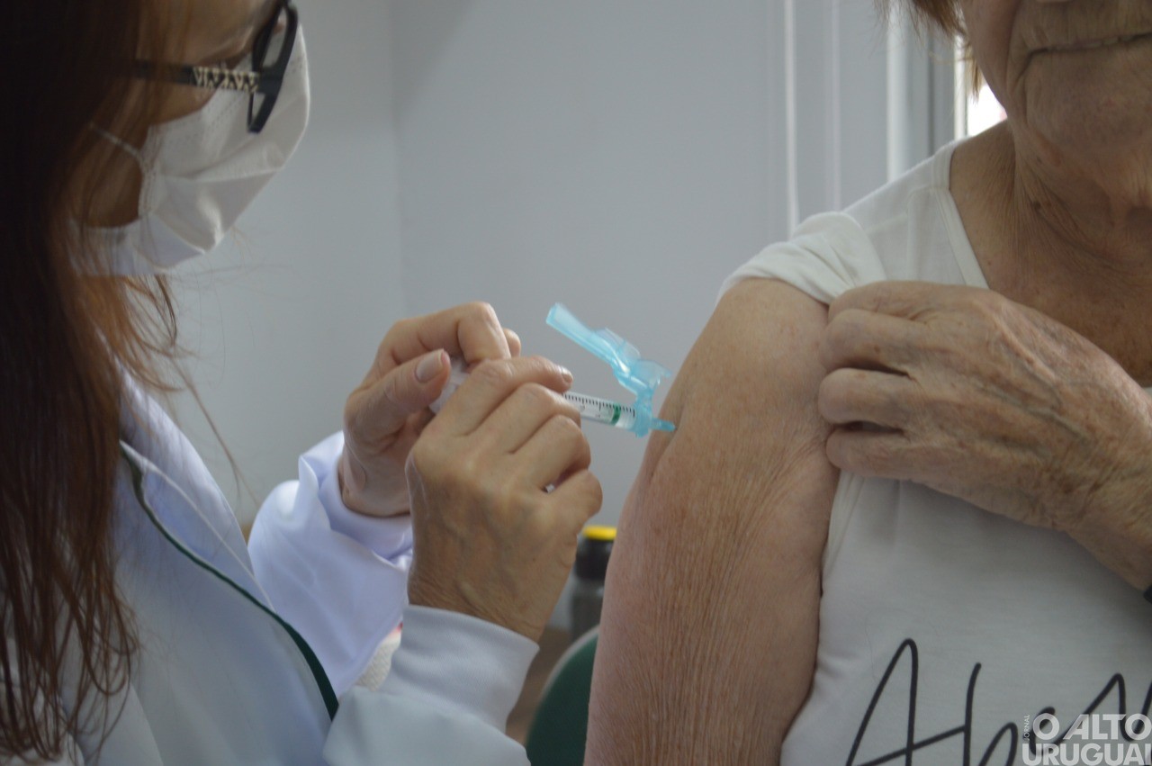 Dia D da vacinação atende comunidade de FW durante este sábado