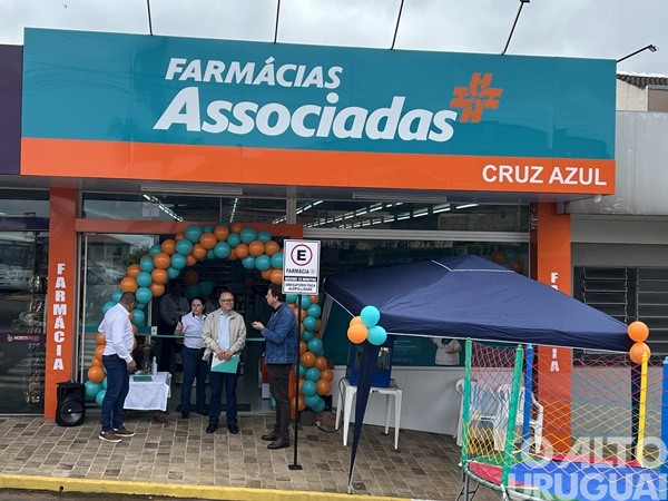 Inaugurada Farmácias Associadas Cruz Azul em Ametista do Sul