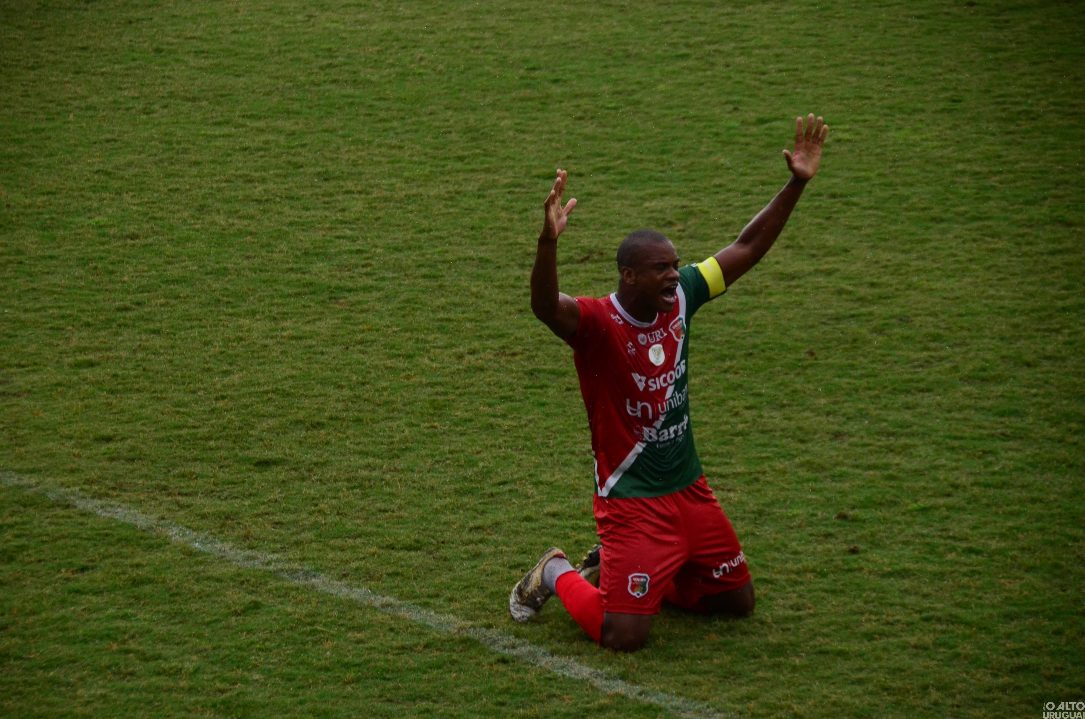 União-FW goleia e é campeão da Divisão de Acesso