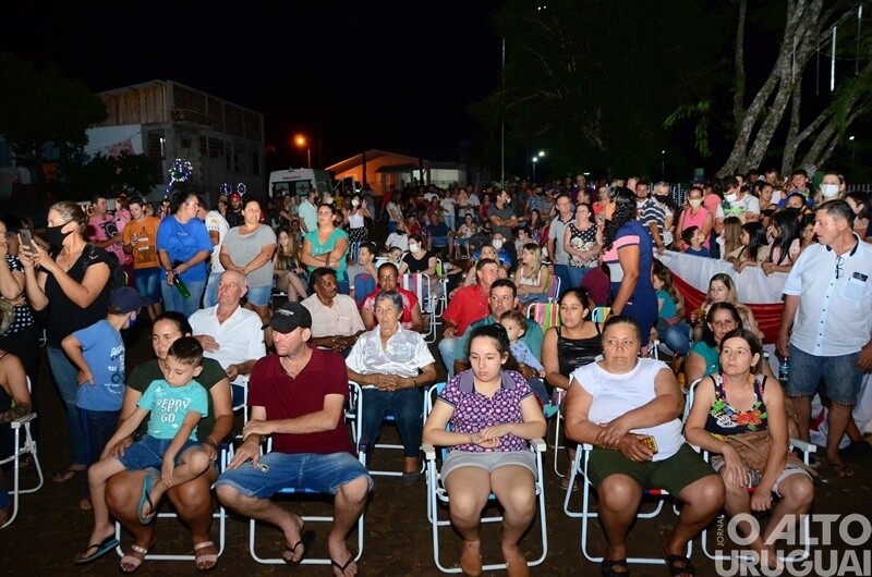 Programação de Natal reúne famílias em Caiçara