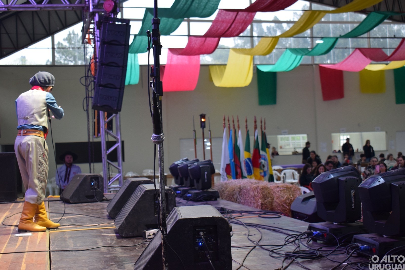 9º Canto do Barril encanta público durante Semana Farroupilha de FW