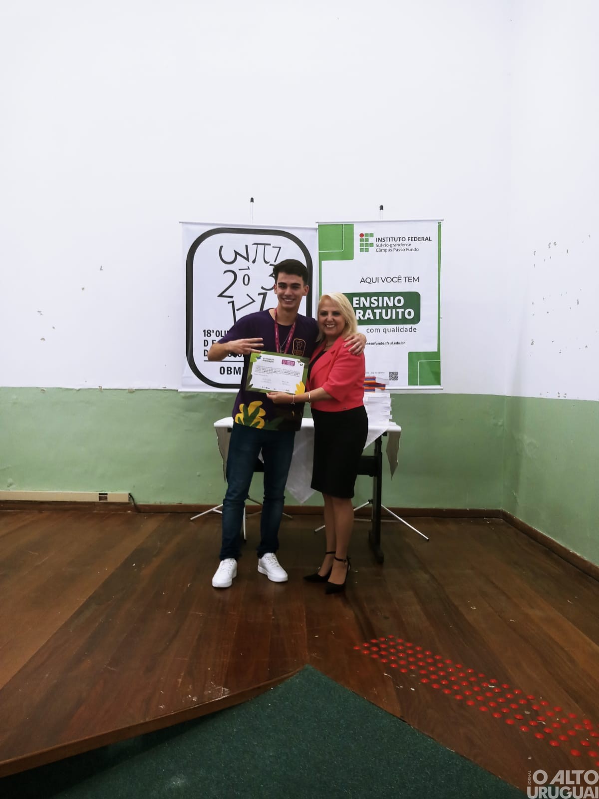 Estudantes da 20ª CRE recebem premiações da 18ª OBMEP